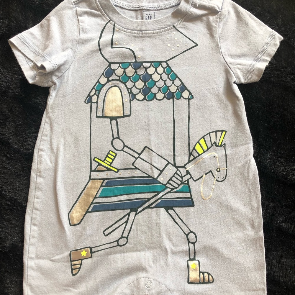 Baby GAP Romper size 12-18m